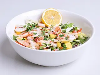 Salată cu creveţi