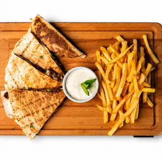 CHICKEN QUESADILLA