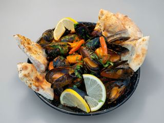Scoici & creveți Napoli