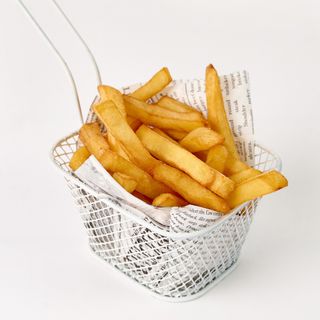 Cartofi french fries