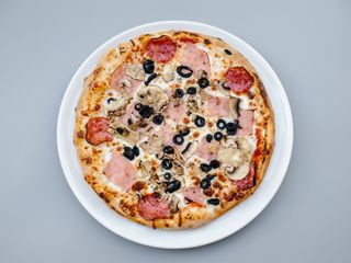 Pizza Capricioasa Ø 32cm