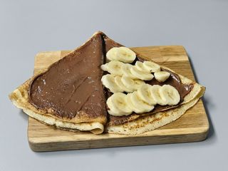 Clătită cu nutella și banane 40x40 cm 