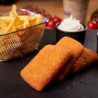 Cascaval pane la farfurie