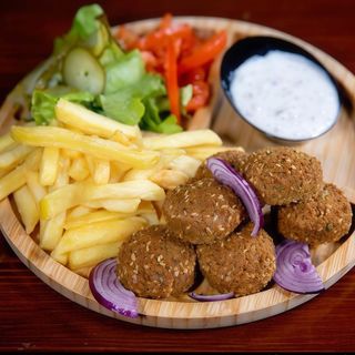 Falafel la farfurie
