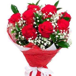Buchet cu 9 trandafiri  „9 Inimi Roșii”