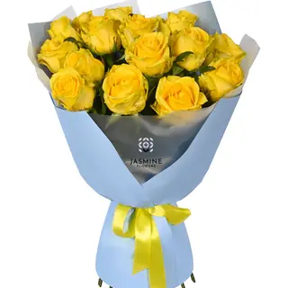 Buchet cu 15 trandafiri „Soare de Aur”