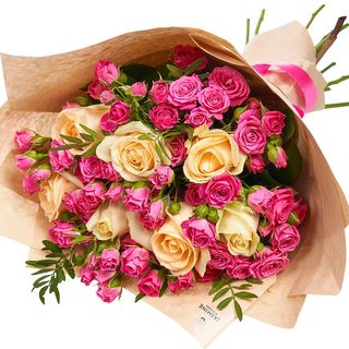 Buchet “Harmony of Colors” cu 15 flori