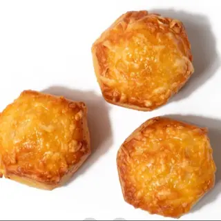 Pogacele cu branza si cascaval / 100gr