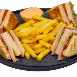 Sandwich cu cartofi prăjiți