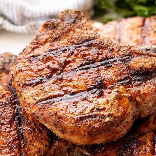 Ceafă de porc 200 g.