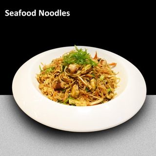 Fidea de orez cu fructe de mare 海鲜炒粉干