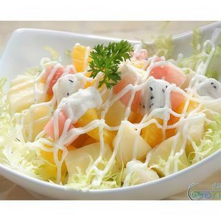 Salată de fructe și legume 水果蔬菜沙拉