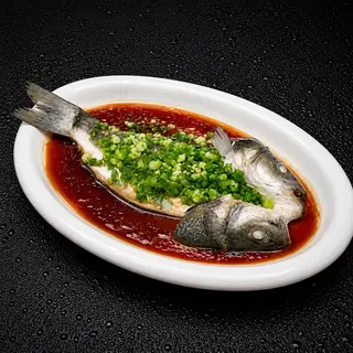 Biban de mare cu ulei de ceapa 葱油海鲈鱼
