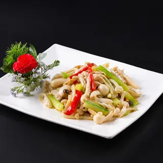 Ciuperci de jad alb prajite 清炒白玉菇