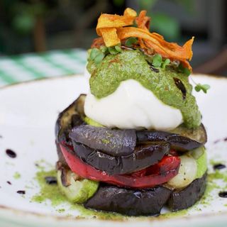 Tartar de legume cu burrata