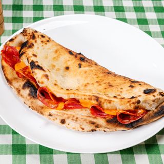 Sandwich burrata - salam picant