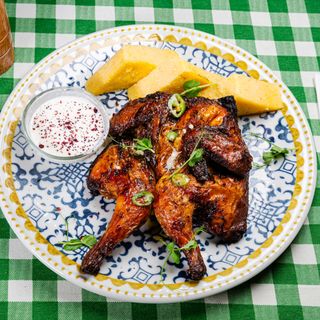 Cocoșel de munte la jar cu sos de ciuperci