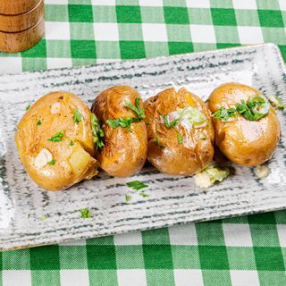 Cartofi aromatizați