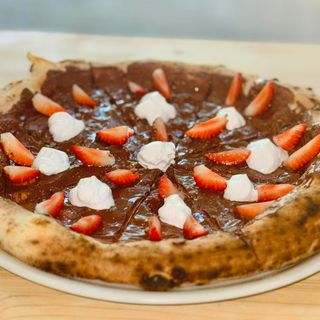 Pizza Cu Nutella