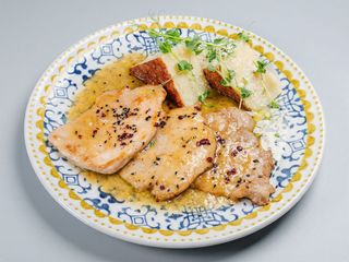 Scallopine de porc cu sos de lămâie