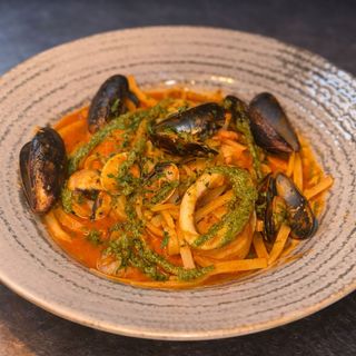 Linguine cu fructe de mare