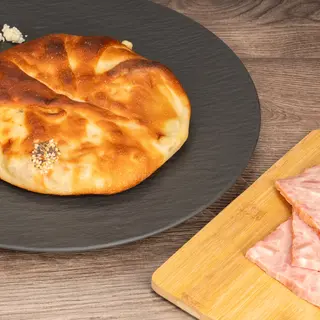 Palanet cu brânză și bacon