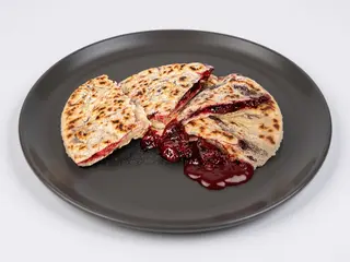 Placinta Dorului cu dulceață de vișine