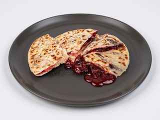 Placinta Dorului cu dulceață de vișine