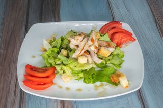 Salată Caesar Supreme