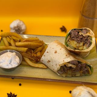 Wrap Cheesy Beef & Chips