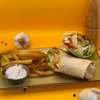 Wrap Halloumi & Avocado & Chips
