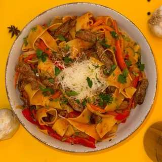 Tagliatelle cu vita