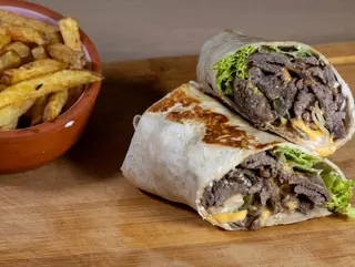 Wrap Cheesy Beef & Chips