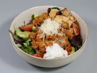 Bowl chicken crispy caesar
