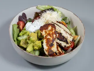 Bowl halloumi & avocado