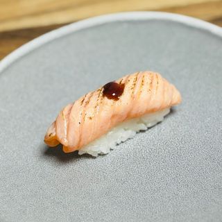 Shake yaki nigiri