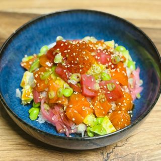 Umi Poke Bowl 