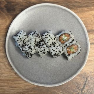 Shake kyuri roll