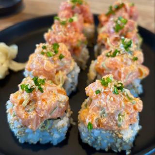 Sparkling Salmon Roll