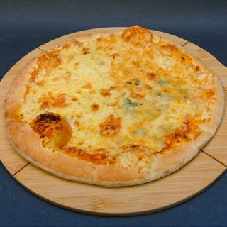 Pizza Quattro Formaggi  Ø32cm