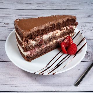 Tort de ciocolată cu vișine