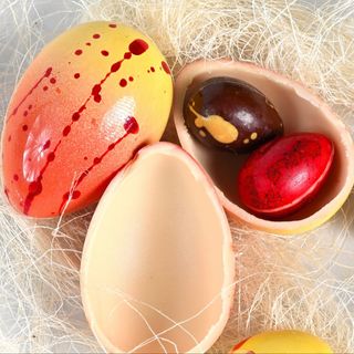 Ou cu 2 ouțe de ciocolată