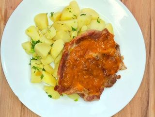 Ceafa la cuptor,sos chango si cartofi natur 100g/200g