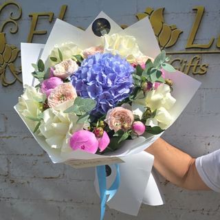 Buchet Elegant cu Hortensie