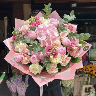 Buchet Pink