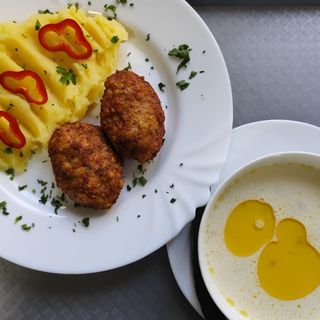 Chiftele din carne de porc