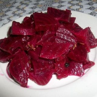 Salata de sfecla rosie