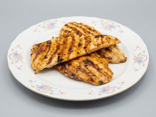 Piept de pui la gratar