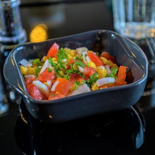 Salată mexicană de porumb