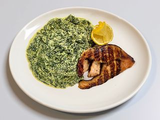 Medalion de somon cu spanac (600g)